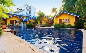 Blue Lagoon Inn & Suites Пуэрто-Принцеса Exterior photo