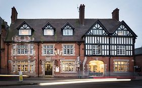 The Wheatsheaf Hotel, Сандбач Exterior photo