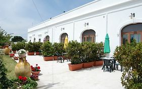 Вилла La Piccola Masseria Чистернино Exterior photo