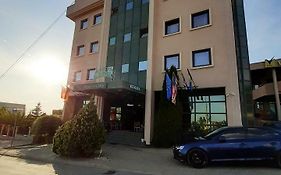 Hotel Princi I Arberit Приштина Exterior photo
