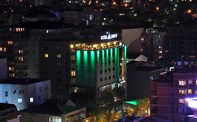 Hotel Sirius Приштина Exterior photo