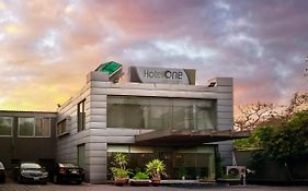 Hotel One The Mall, Лахор Exterior photo