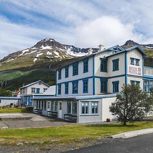 Hotel Aldan - The Post Office Сейдисфьордюр Exterior photo