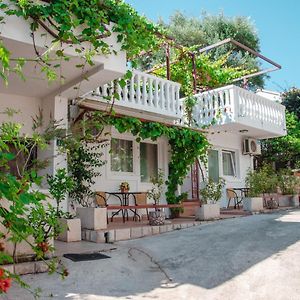 Отель Mediterranean Retreat Becici Exterior photo