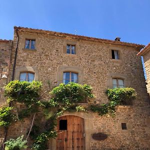 Отель El Palauet De Monells - Adults Only Exterior photo