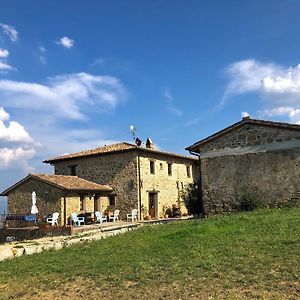 B&B Madonna Del Latte Cannara Exterior photo