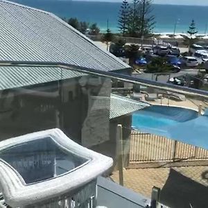 Scarborough Beach Front Resort - Shell Thirteen Перт Exterior photo
