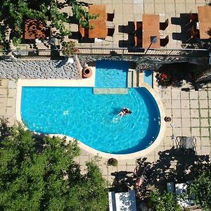 Charming Apartment With Pool Badolato 50 Sqm Бадолато-Стационе Exterior photo