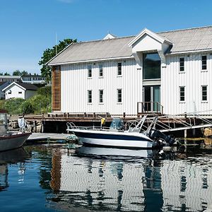 Отель Knarren Brygge Knarrlagsund Exterior photo