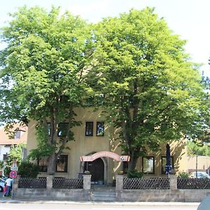 Gasthof Gruner Baum Байройт Exterior photo