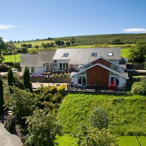 Wicklow Way Lodge Exterior photo