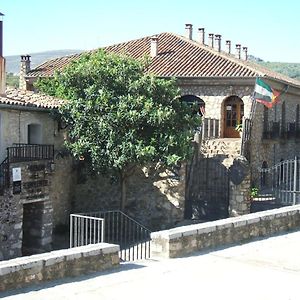 Hotel Rural El Convento Валенсия-де-Алькантар Exterior photo