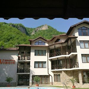 Family Hotel Virgin Рибарица Exterior photo