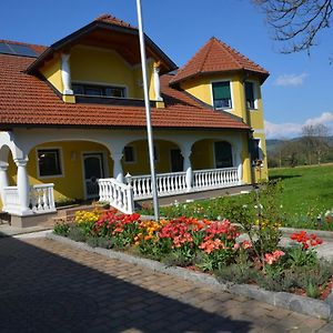 Privatzimmer Marina Фёлькермаркт Exterior photo