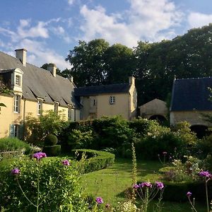 Bed and Breakfast De Ma Fenetre Saint-Martin-des-Entrees Exterior photo