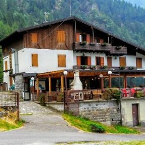 Отель Rifugio Stella Alpina Saviore dell'Adamello Exterior photo