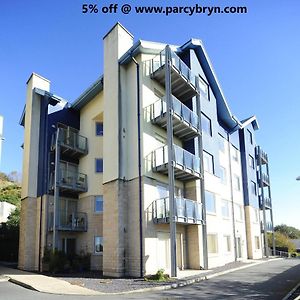 Parc Y Bryn Serviced Apartments Аберистуит Exterior photo