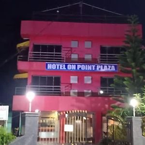 Отель On Point Plaza Муруд Exterior photo