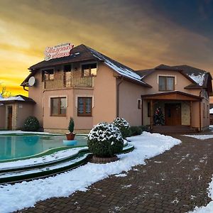 Bed and Breakfast Пансіонат Маленька Квітка Kis Virág Panzió Velyka Bihan Exterior photo