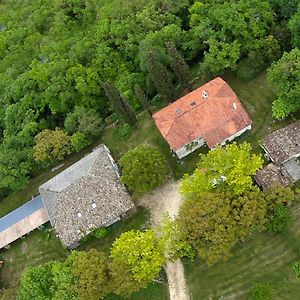 Bed and Breakfast Ferme De Laspeyrieres Montcuq Exterior photo