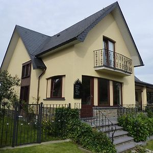 Bed and Breakfast Gaestehaus Sylvie Weywertz Exterior photo