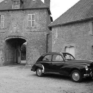 Отель Relais De La Liberte - Utah Beach Сент-Мари-дю-Мон Exterior photo