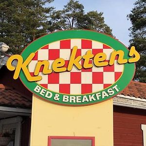 Bed and Breakfast Knektens Bed & Breakfast Раттвик Exterior photo