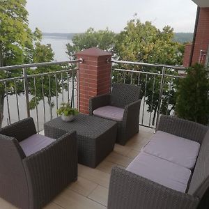 Апартаменты Apartament Z Widokiem Na Jezioro Олецко Exterior photo