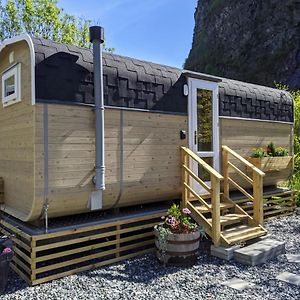 Вилла Tiny House With Terrace Флам Exterior photo