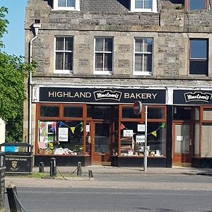 Апартаменты The Granary In The Square Grantown-on-Spey Exterior photo