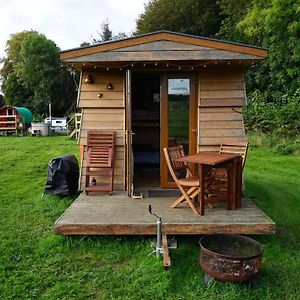 Вилла Unique Off- Grid Beehive Pod At Westcote Glamping Хоик Exterior photo