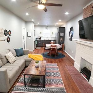 Вилла The Good Vibes House In Chickasha, Ok! Exterior photo