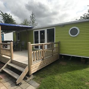 Вилла Colorful Chalet With Veranda, Located In Friesland Suameer Exterior photo