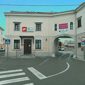 Отель Gostilna Pri Dragici, Gostilna S Prenocisci, D.O.O. Сезана Exterior photo