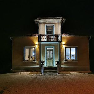 Bed and Breakfast La Maison Fleur De Frangipanier Saint-Genix-sur-Guiers Exterior photo