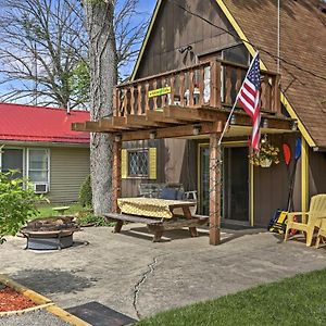 Вилла Lakeview A-Frame Steps To Marina And Old Field Beach Exterior photo