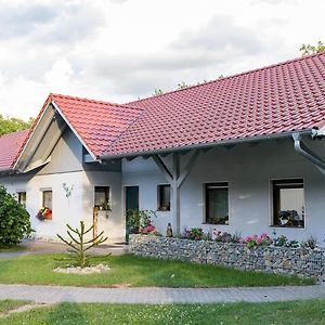 Отель Winzerhof Duering Ипхофен Exterior photo