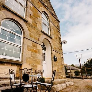 Отель The Old Chapel Лейберн Exterior photo