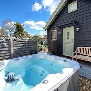 Вилла Saving Grace With Private Hot Tub Bawdeswell Exterior photo