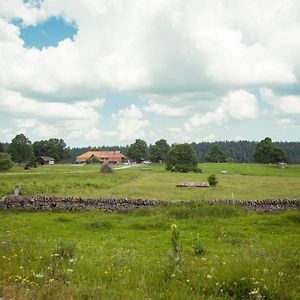 Отель Bois-Raiguel Chasseral Corgemont Exterior photo