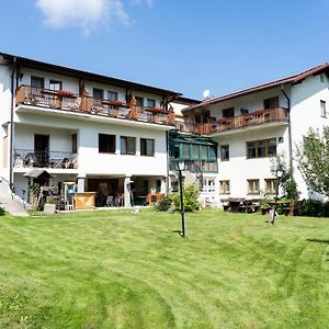 Отель Gasthof Diewald Raach am Hochgebirge Exterior photo