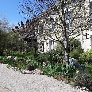 Bed and Breakfast Le Clos Josephine Saint-Dye-sur-Loire Exterior photo