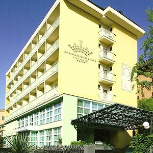 Salsomaggiore City Hotel Сальсомаджоре-Терме Exterior photo