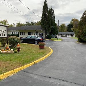 Villager Motel Уильямстаун Exterior photo