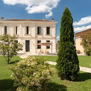 Bed and Breakfast Maison De Jean Saint-Androny Exterior photo