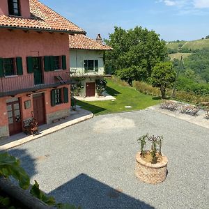 Bed and Breakfast Tenuta Miranda Cassinasco Exterior photo