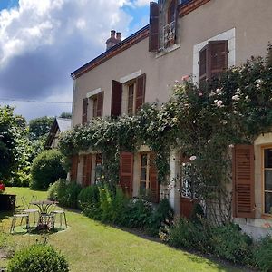 Bed and Breakfast Le Buisson De La Gariole Обиньи-сюр-Нер Exterior photo