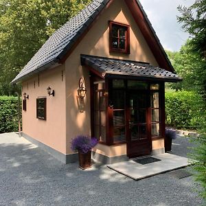 Вилла Romantisch Gastenverblijf 'Het Vogelhuisje' Люнтерен Exterior photo