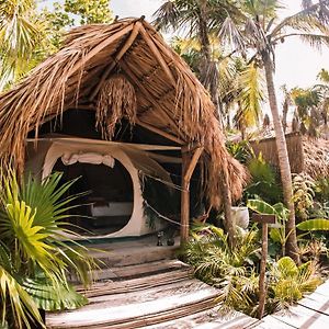 Отель Uman Glamping & Cenote Тулум Exterior photo