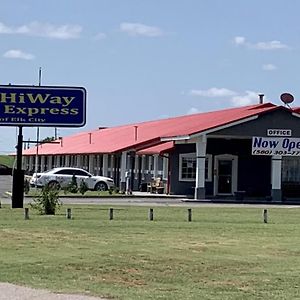 Hiway Inn Express Элк-Сити Exterior photo